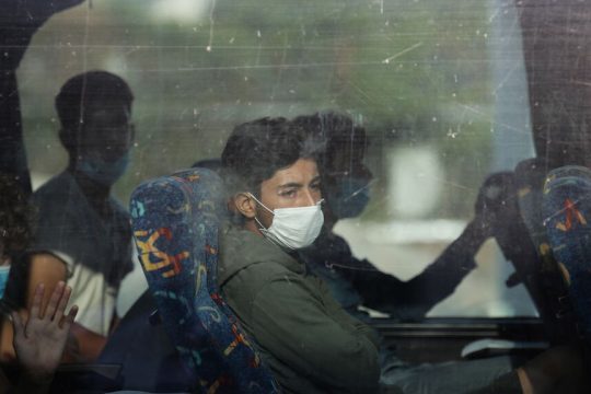 Στον αέρα η επείγουσα φροντίδα για ανηλίκους